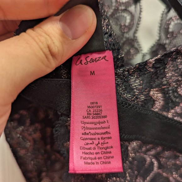 Black lace bodysuit with pink shimmer details (Medium) - Picture 5 of 5